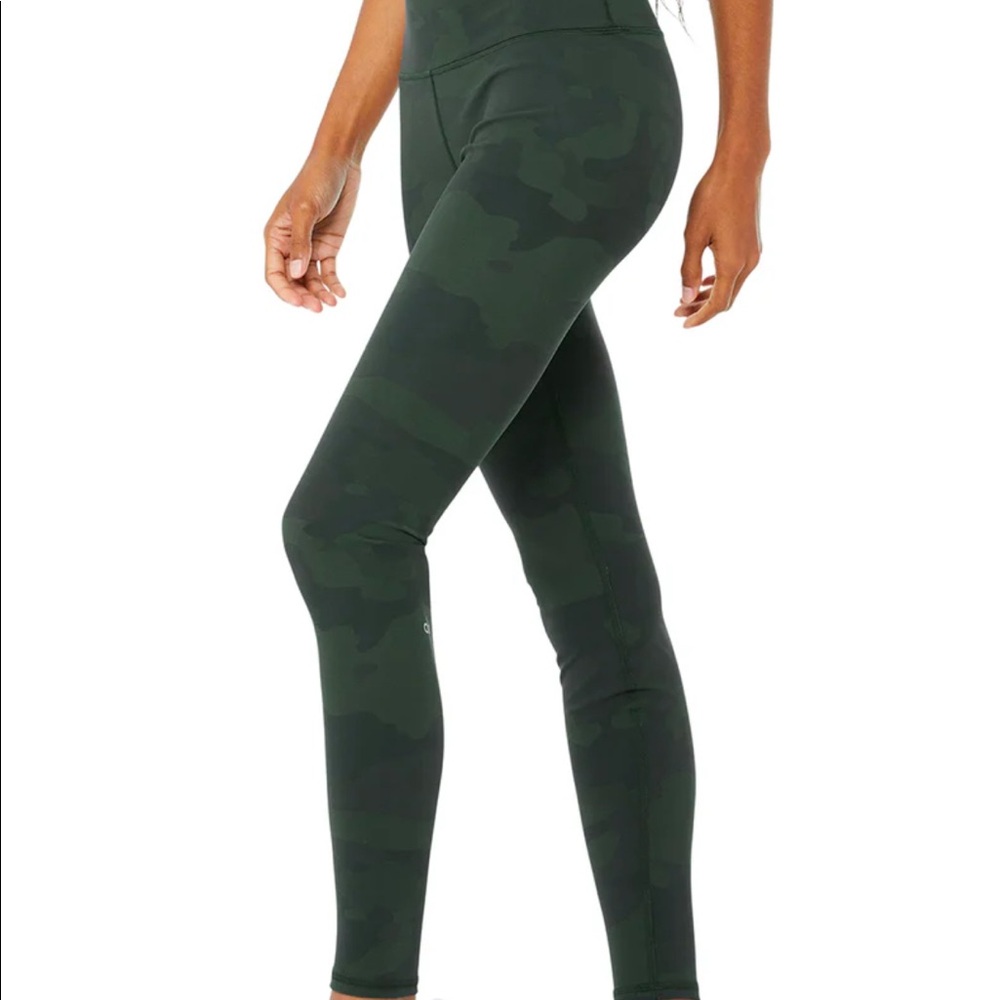 Alo Yoga High-Waist Vapor Legging - Hunter Green Camo XS